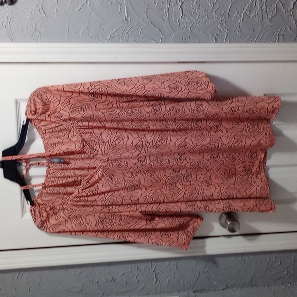Semi Sheer Quarter Sleeve Top sz 2x